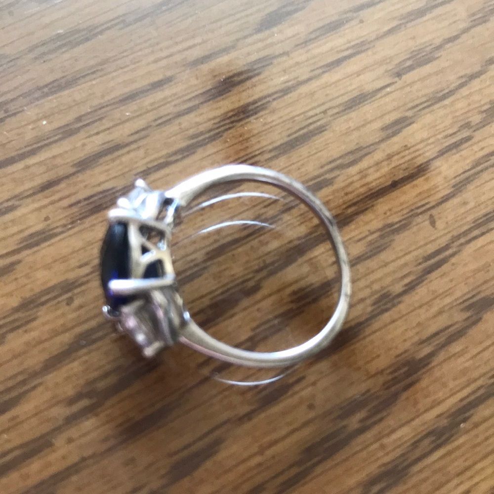 Sapphire ring - Picture 2 of 2